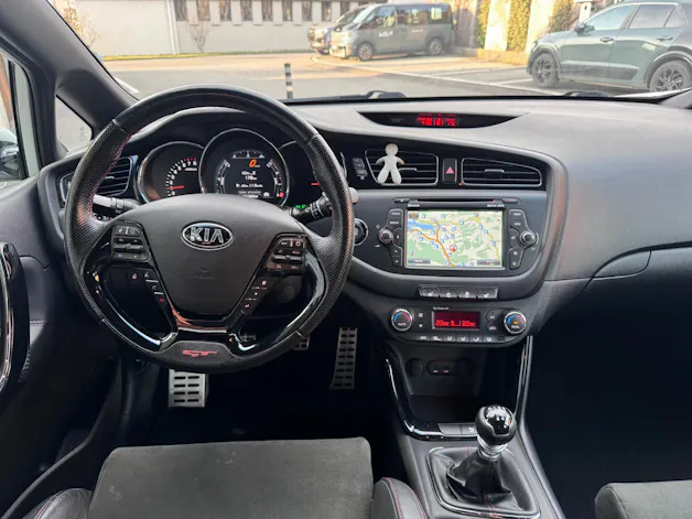 Kia Cee'd 1.6 GDi Turbo GT