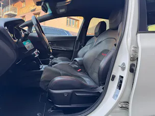 Kia Cee'd 1.6 GDi Turbo GT