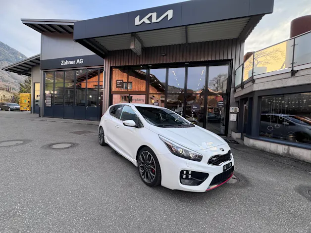 Kia Cee'd 1.6 GDi Turbo GT