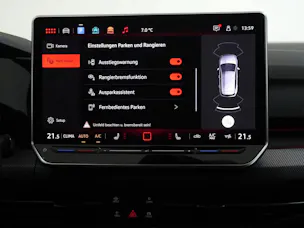 VW Golf VIII Variant 1.5 eTSI R-Line DSG