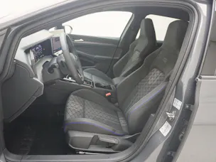 VW Golf VIII Variant 1.5 eTSI R-Line DSG