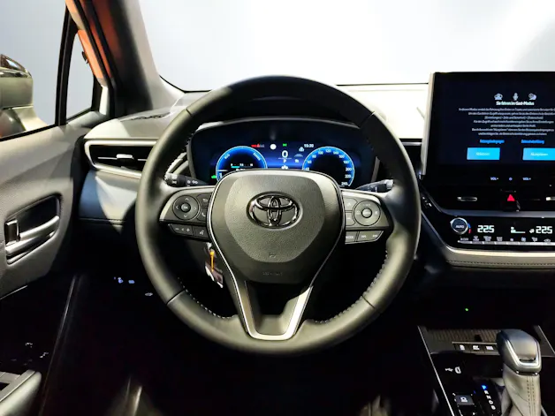 Toyota Corolla Cross 2.0 HSD Trend AWD-i