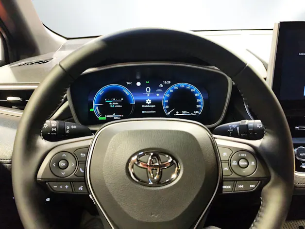 Toyota Corolla Cross 2.0 HSD Trend AWD-i