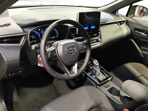 Toyota Corolla Cross 2.0 HSD Trend AWD-i