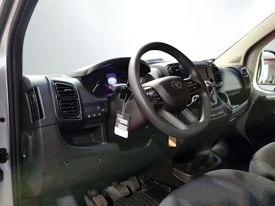 image du véhicule 8 image du véhicule 8