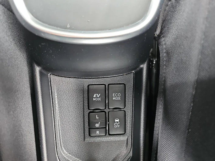 Fahrzeugbild TOYOTA YARIS