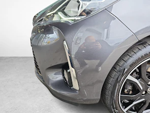 Fahrzeugbild TOYOTA Yaris 1.5 VVT-i HSD Trend