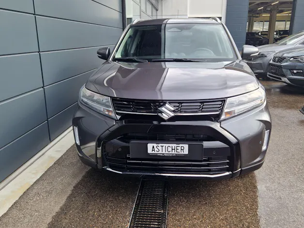 Suzuki Vitara 1.4 T Sakura Top Hybrid 4x4