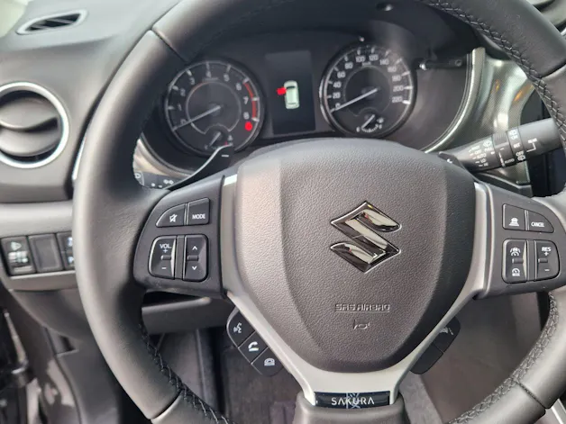 Suzuki Vitara 1.4 T Sakura Top Hybrid 4x4
