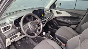 Suzuki Swift 1.2 Sakura Top Hybrid 4x4