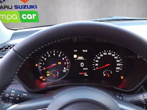 Suzuki Swift 1.2 Sakura Top Hybrid 4x4