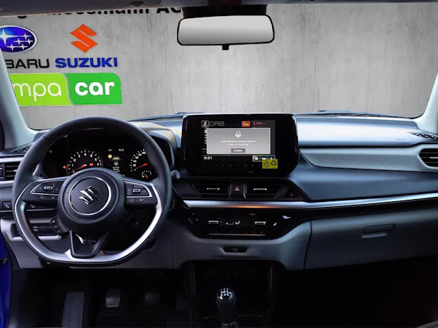 Suzuki Swift 1.2 Sakura Top Hybrid 4x4