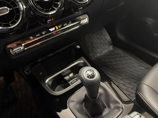 Mercedes-Benz B 200 d