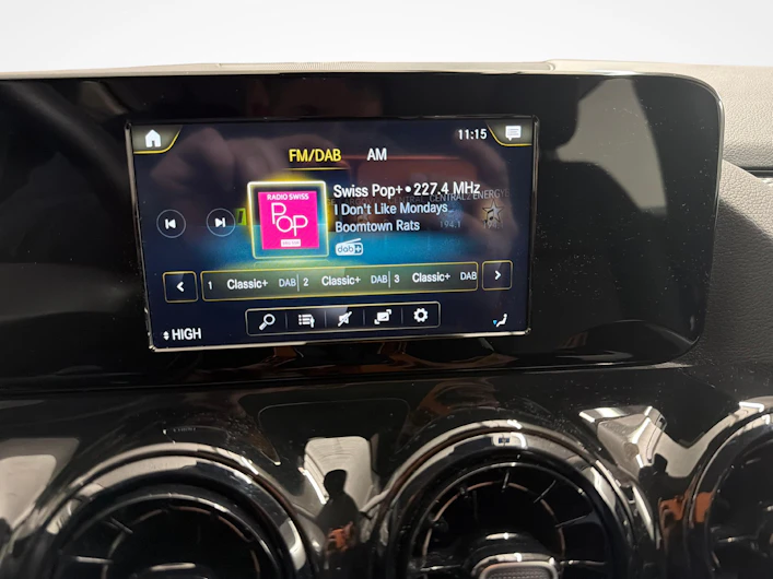 Fahrzeugbild MERCEDES-BENZ B 200