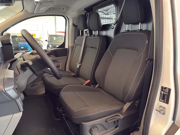 Ford Transit C Van 320 L1 2.0 EcoBlue 136 Trend
