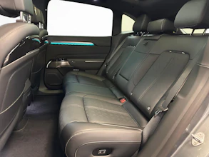 https://vehicle.imgix.net/4212159/777d616e-af2c-4464-8348-cbba094bb7dd.jpg