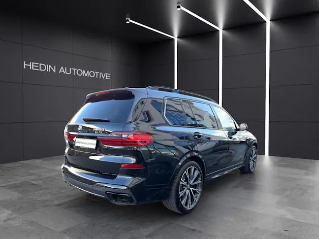 BMW X7 M50i