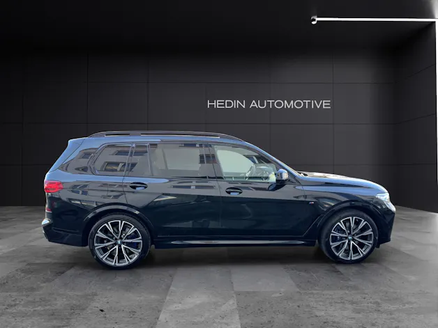 BMW X7 M50i