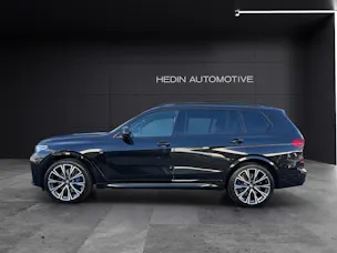 BMW X7 M50i