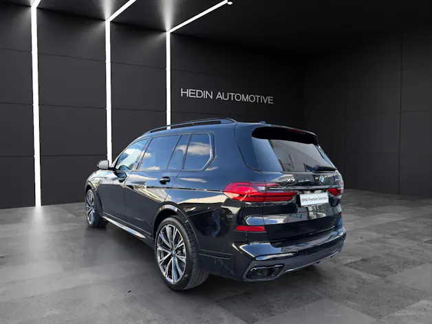 BMW X7 M50i