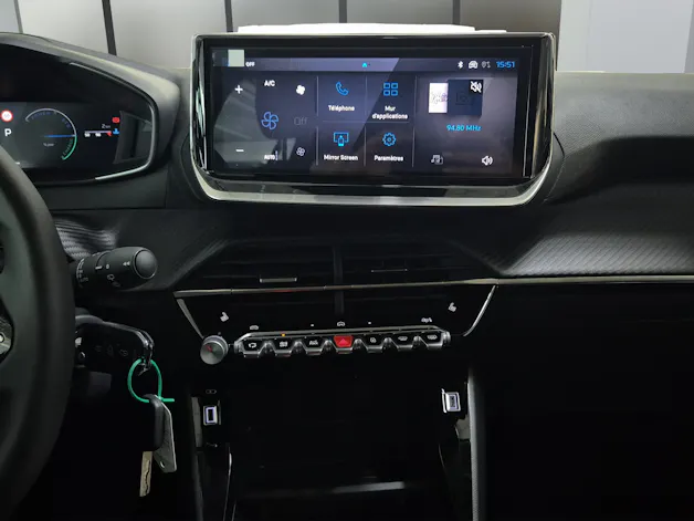 Peugeot 208 1.2 Hybrid Allure