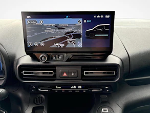 https://vehicle.imgix.net/4212205/5d37388a-1fdf-4e8d-a1f7-b1f884329f27.jpg