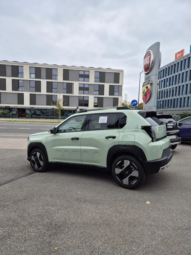 Fiat Grande Panda 1.2 Hybrid La Prima
