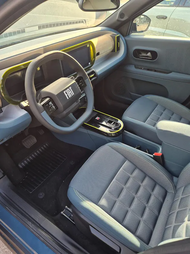 Fiat Grande Panda 1.2 Hybrid La Prima