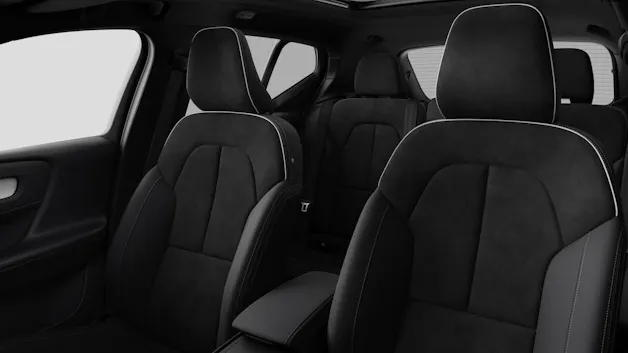 Volvo XC40 2.0 B4 MH Ultra Black Edition