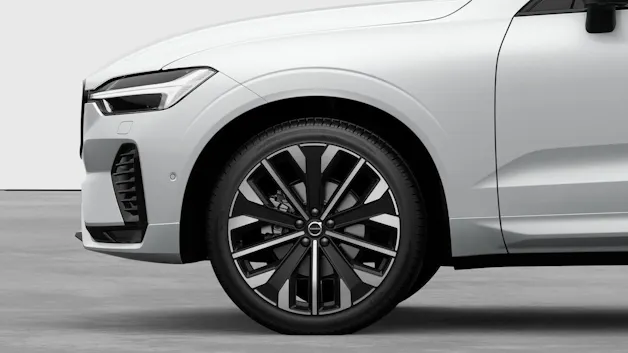 Volvo XC60 2.0 B5 MH Ultra Dark AWD