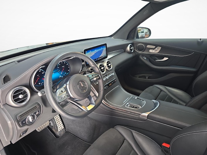 Fahrzeugbild MERCEDES-BENZ GLC 300