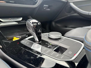 https://vehicle.imgix.net/4212396/cddc474a-f017-4177-b6bc-fab8286ad3f5.jpg