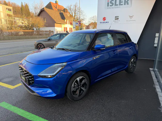 Suzuki Swift 1.2 Sakura Top Hybrid
