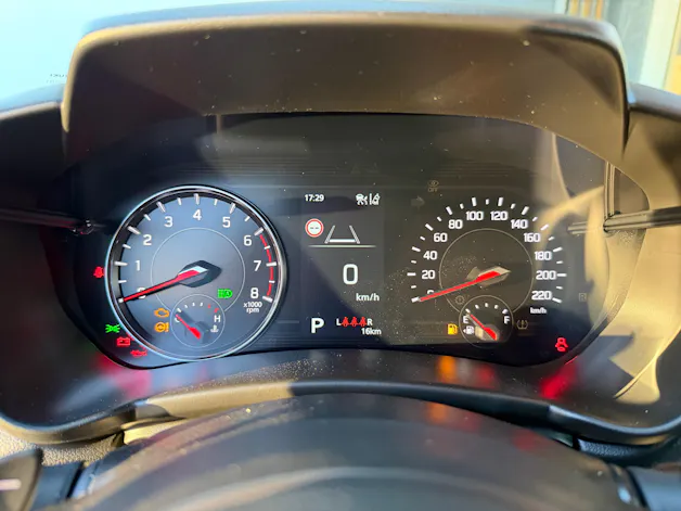 Suzuki Swift 1.2 Sakura Top Hybrid