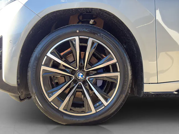 BMW iX3 50 xDrive