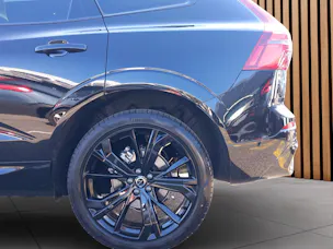 Volvo XC60 2.0 B5 MH Black Edition AWD