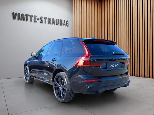 Volvo XC60 2.0 B5 MH Black Edition AWD
