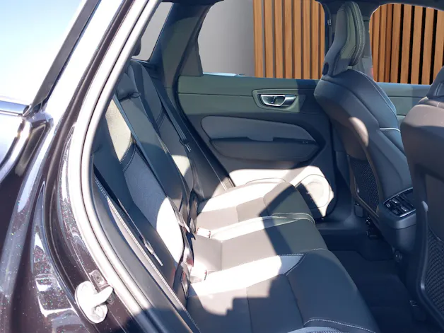 Volvo XC60 2.0 B5 MH Black Edition AWD