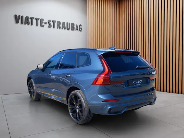Volvo XC60 2.0 B5 MH Black Edition AWD