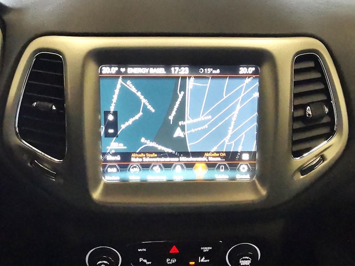 Fahrzeugbild JEEP COMPASS