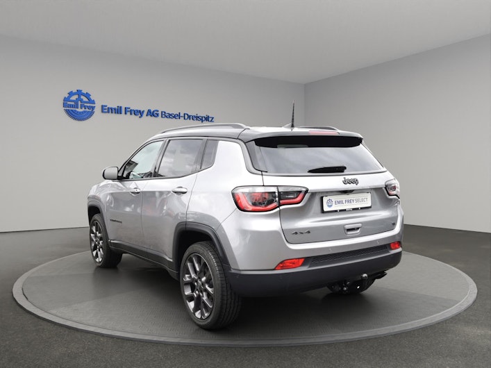 Fahrzeugbild JEEP COMPASS