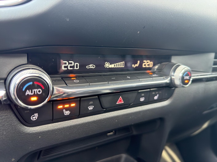 Fahrzeugbild MAZDA CX-30