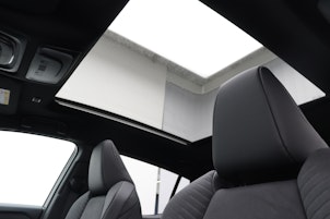 image du véhicule TOYOTA C-HR+ Premium AWD