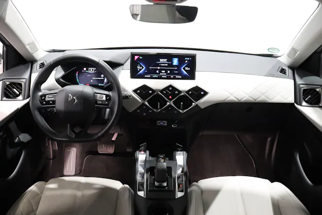 DS Automobiles 3 Crossback E-Tense So Chic