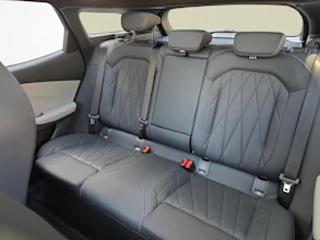 https://vehicle.imgix.net/4212692/3f39ed11-12d8-4982-bad7-4d05e47d7301.jpg