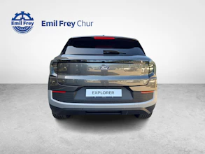 https://vehicle.imgix.net/4212692/90266496-ecdb-4fef-ab7f-2a565cdca8d3.jpg