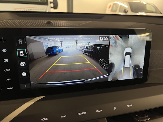 Fahrzeugbild 9 Fahrzeugbild 9