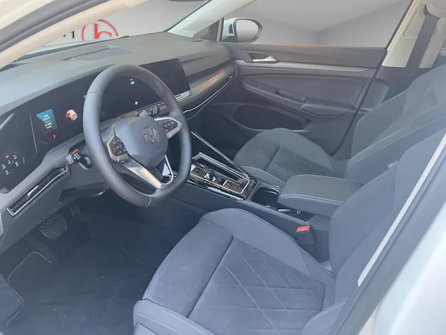 VW Golf VIII 1.5 eTSI mHEV 150 PS DSG