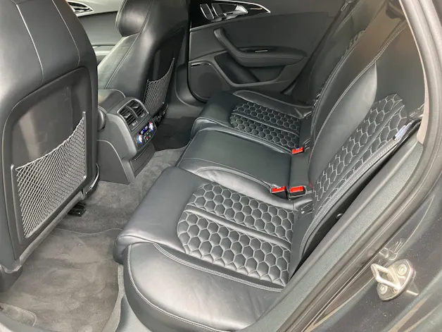 Audi RS6 Avant 4.0 V8 TFSI quattro T-Tronic