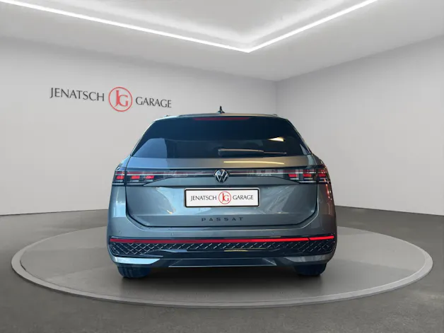 VW Passat Variant 2.0 TDI R-Line DSG 4x4